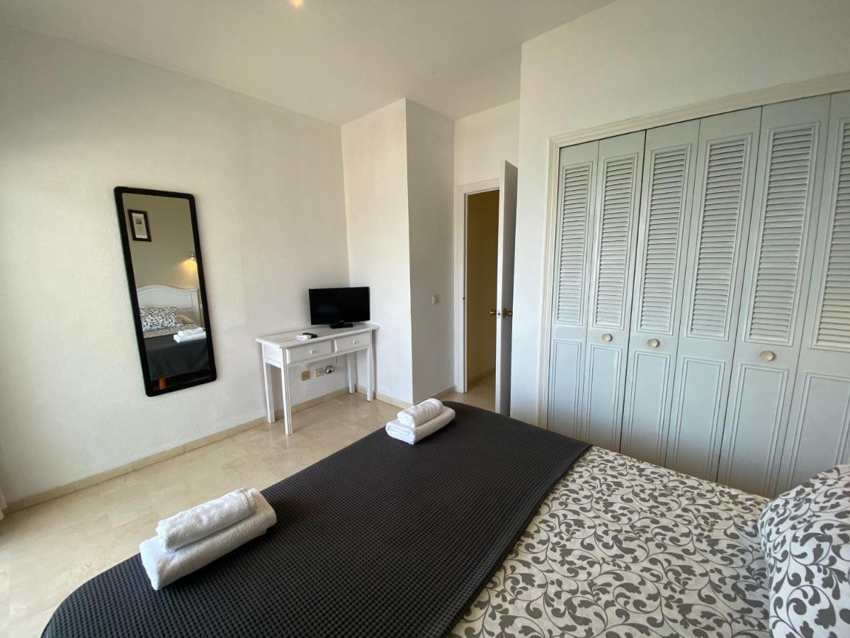 Apartamentos Turisticos Castillo Del Vigia Torremolinos Esterno foto