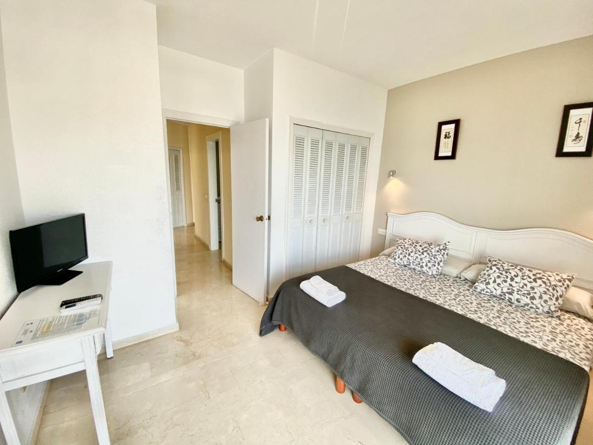 Apartamentos Turisticos Castillo Del Vigia Torremolinos Esterno foto